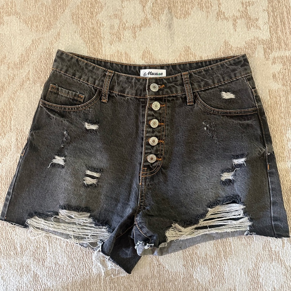 MACARON Gray Jean Shorts Distressed Cut-Off Style